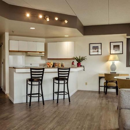 Stamford Suites (Adults Only) מראה חיצוני תמונה