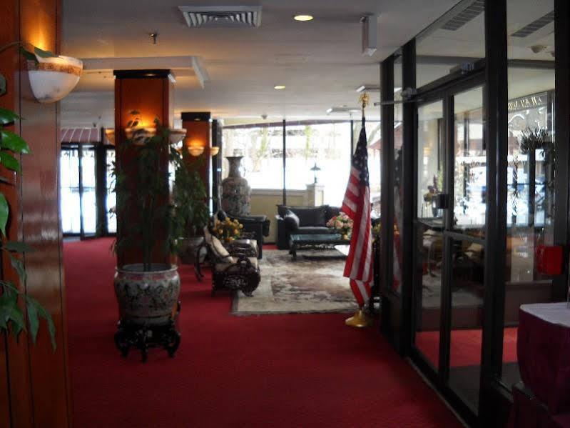 Stamford Suites (Adults Only) מראה חיצוני תמונה