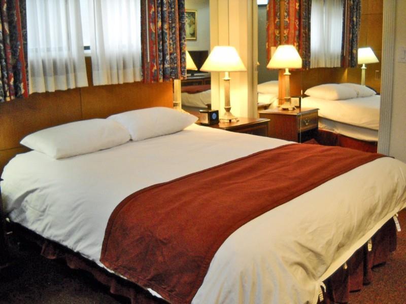 Stamford Suites (Adults Only) חדר תמונה