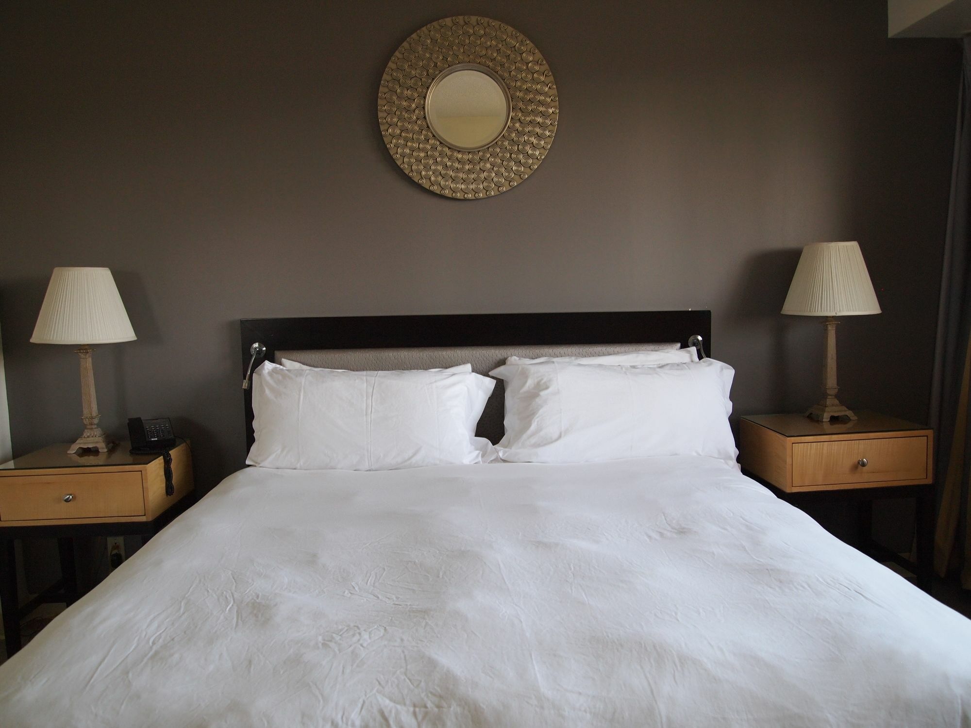 Stamford Suites (Adults Only) מראה חיצוני תמונה